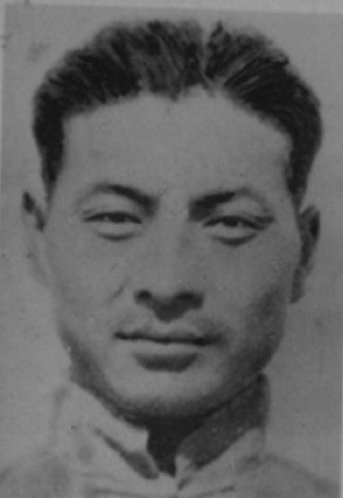 之后陈伟达进入了新四军,不断地发动有志青年加入革命队伍,为抗日的