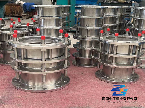 不锈钢双法兰传力接头在化工管道中怎样使用_变形__的