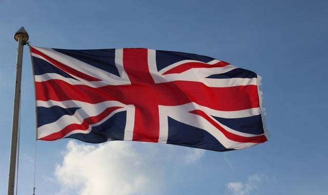 来看看英国国旗米字旗的形成过程,除了威尔士之外,其他地区的旗帜