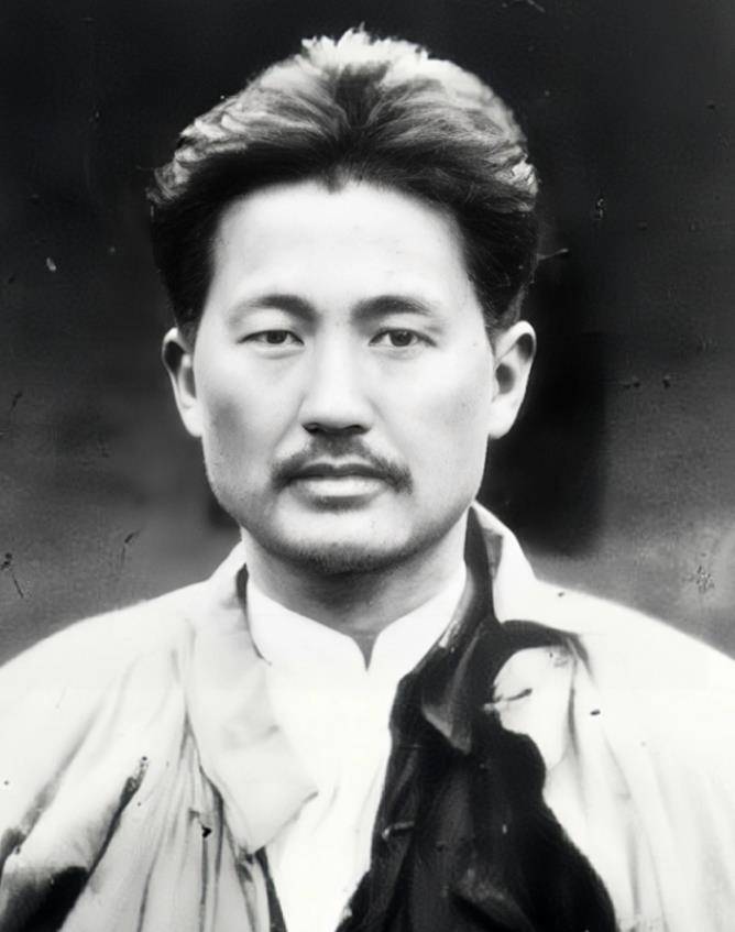 1977年,被特赦后的黄维看到一本册子,感叹:这是对我最