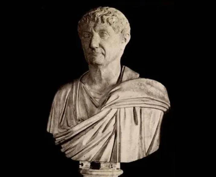 面对日益衰落的皇权,戴克里先对行省制进行了哪些改革