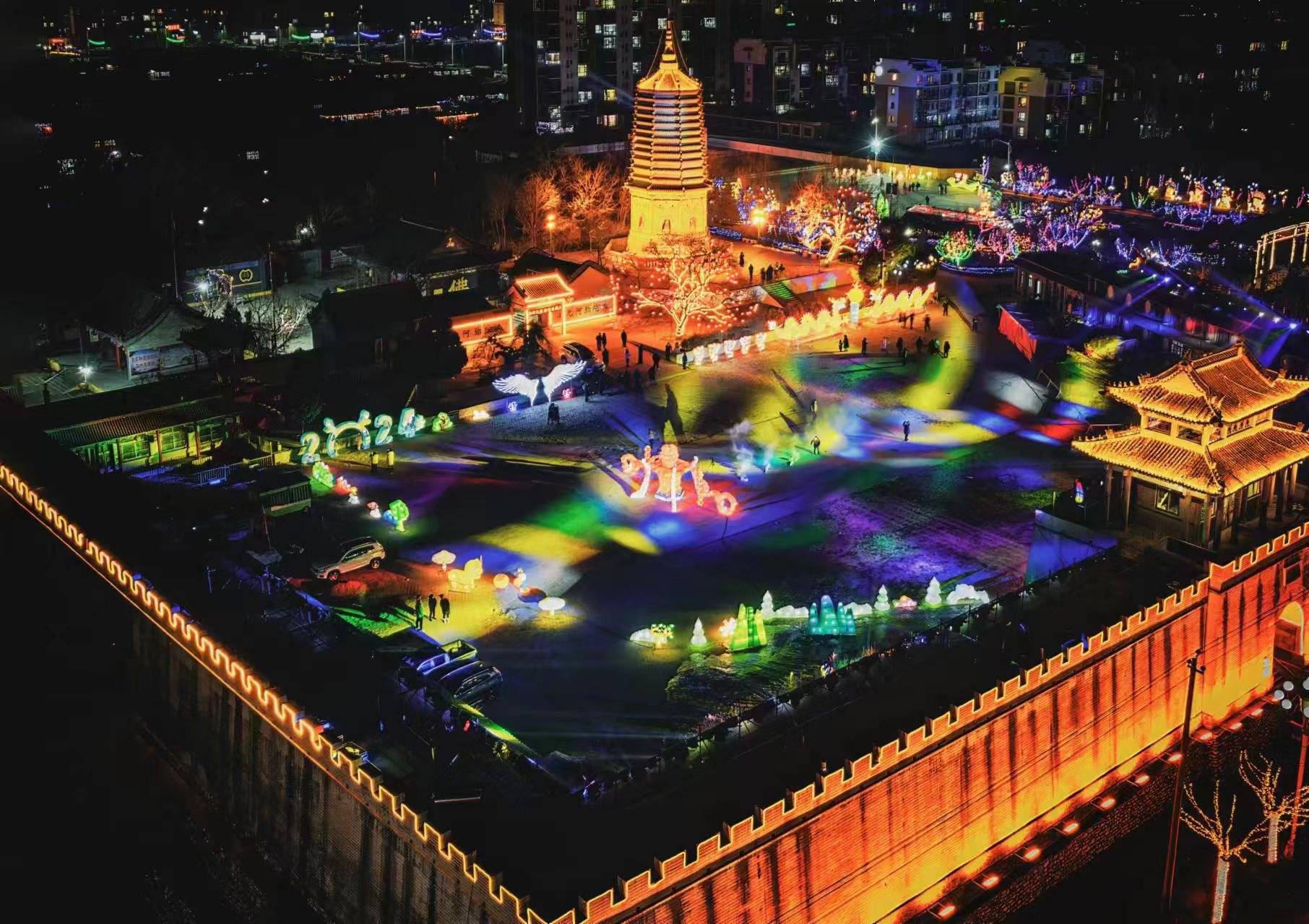 文旅新探|“中国雪乡”：踏雪舞狮烟火浓