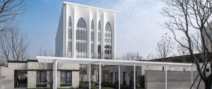 物业费描述:待定物业费:物业费: 3元/㎡物业公司:东音物业总户数:400