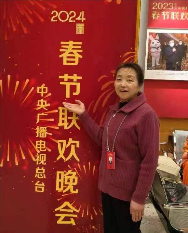 旬邑县农家女朱爱芳凭借精湛的擀面技术荣登央视春晚_传承_技艺_家乡