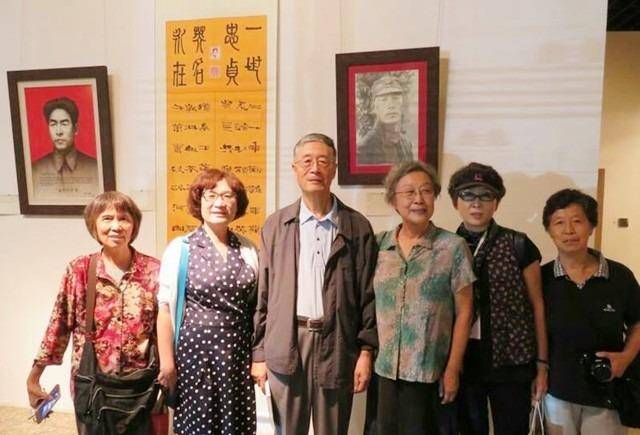 妻子就得知丈夫牺牲而哭晕,多年后将儿子培养成上将_彭雪枫_革命_林颖