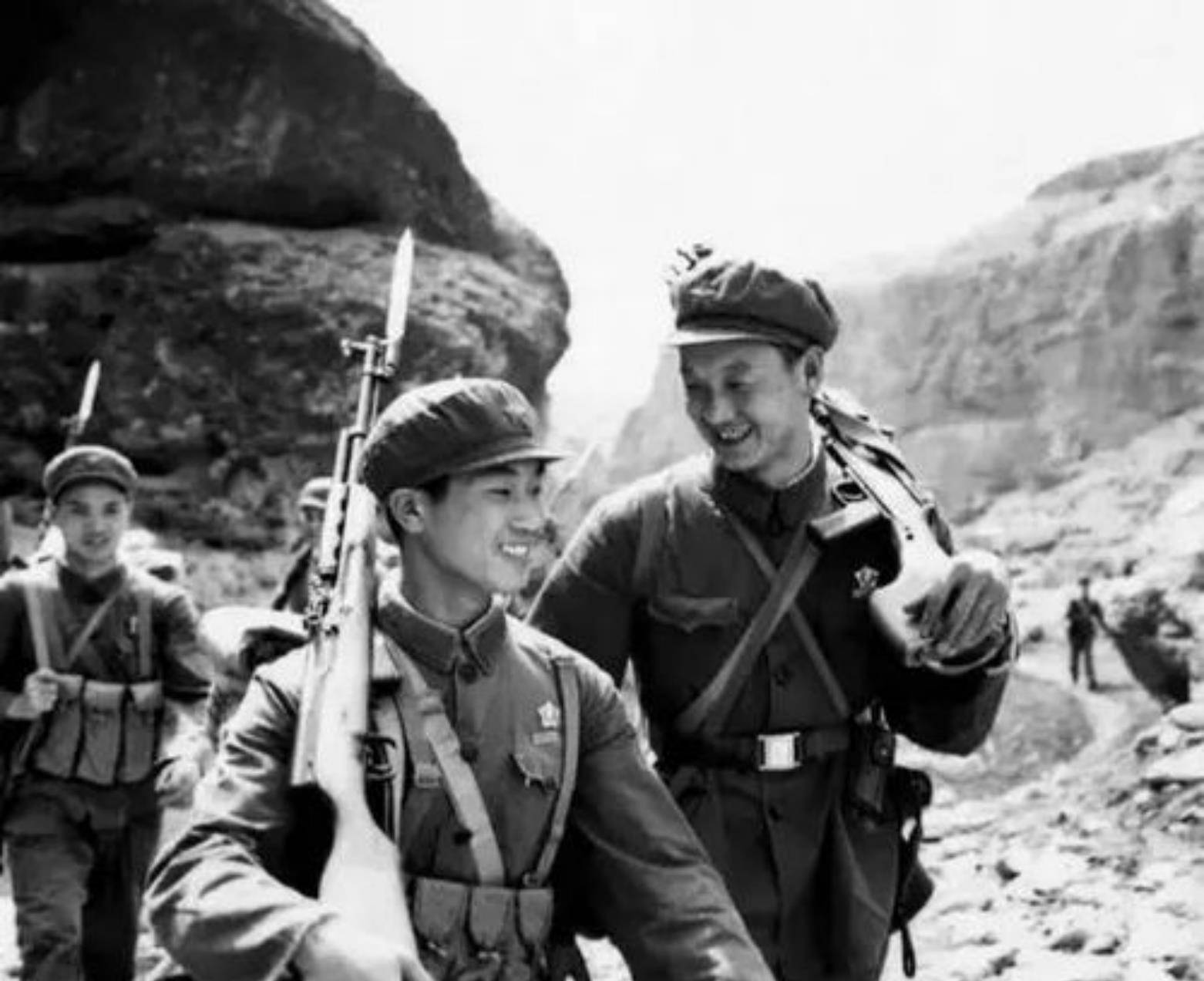 审讯后透露惊天情报_特务_警卫团_国民党