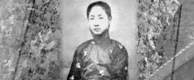 小凤仙一直藏着蔡锷照片,蔡锷后人:不过是"工具人",自作多情_将军