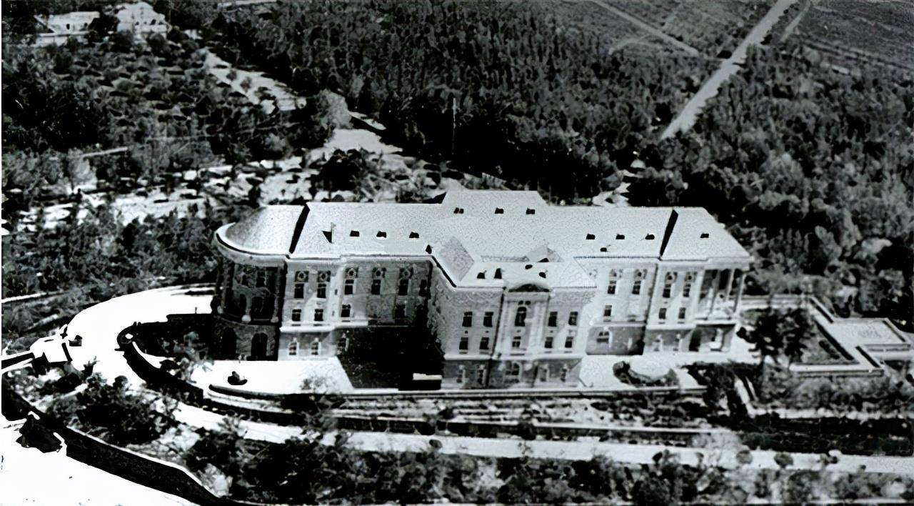 79年阿富汗总统阿明遭斩首,4妻24子女灭口,唯有一个女儿受轻伤_塔拉基