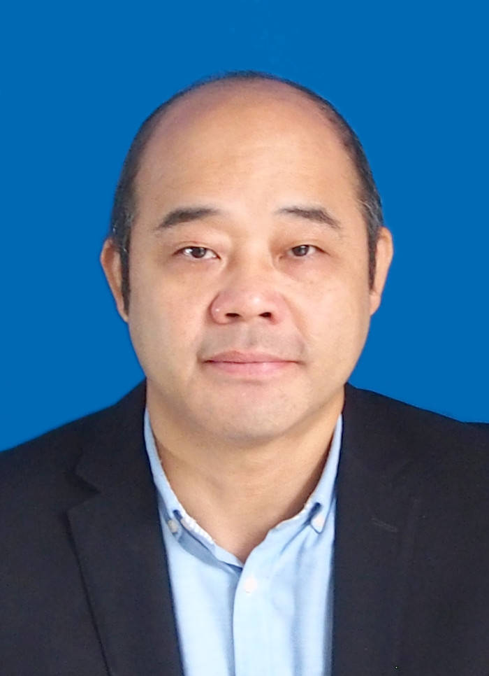 人物简介:罗在涛,男,汉族,别名 :闲庭信步,安徽广德市人,书画家,诗人.