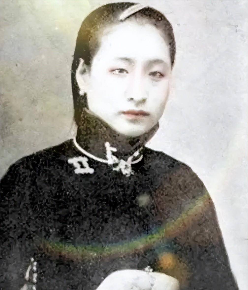"懒娘娘"改嫁锅炉工,每天喝酒闲逛不干活,44年后才知是小凤仙_李桂兰