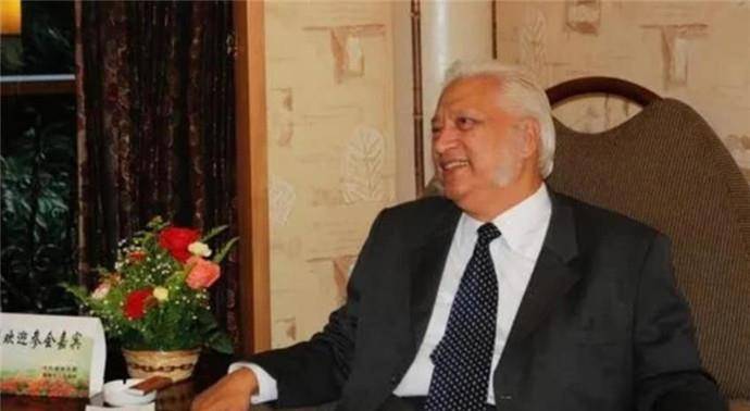 其实熊德龙的成长过程,也没有想象中那样顺利.