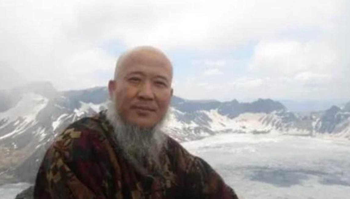 不管怎么说,曾经的那个杨彦已经消失不见,而净业寺则是多出来了一名