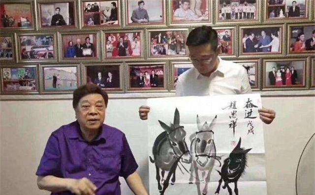 赵忠祥书法作品被贱卖,生前90万的画作现标价698元_价格_艺术品_书画