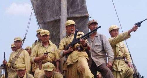 抗战胜利后为抢占东北,国民党的飞机军舰,为何跑不过