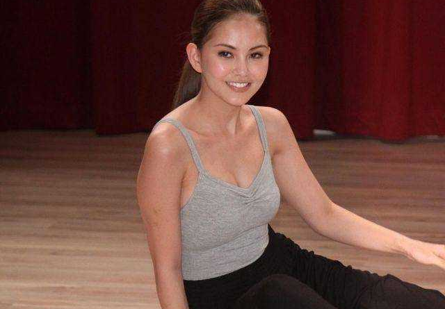 昆凌17岁就被周杰伦追到手,看到她的旧照,难怪周杰伦心急想娶_爱情