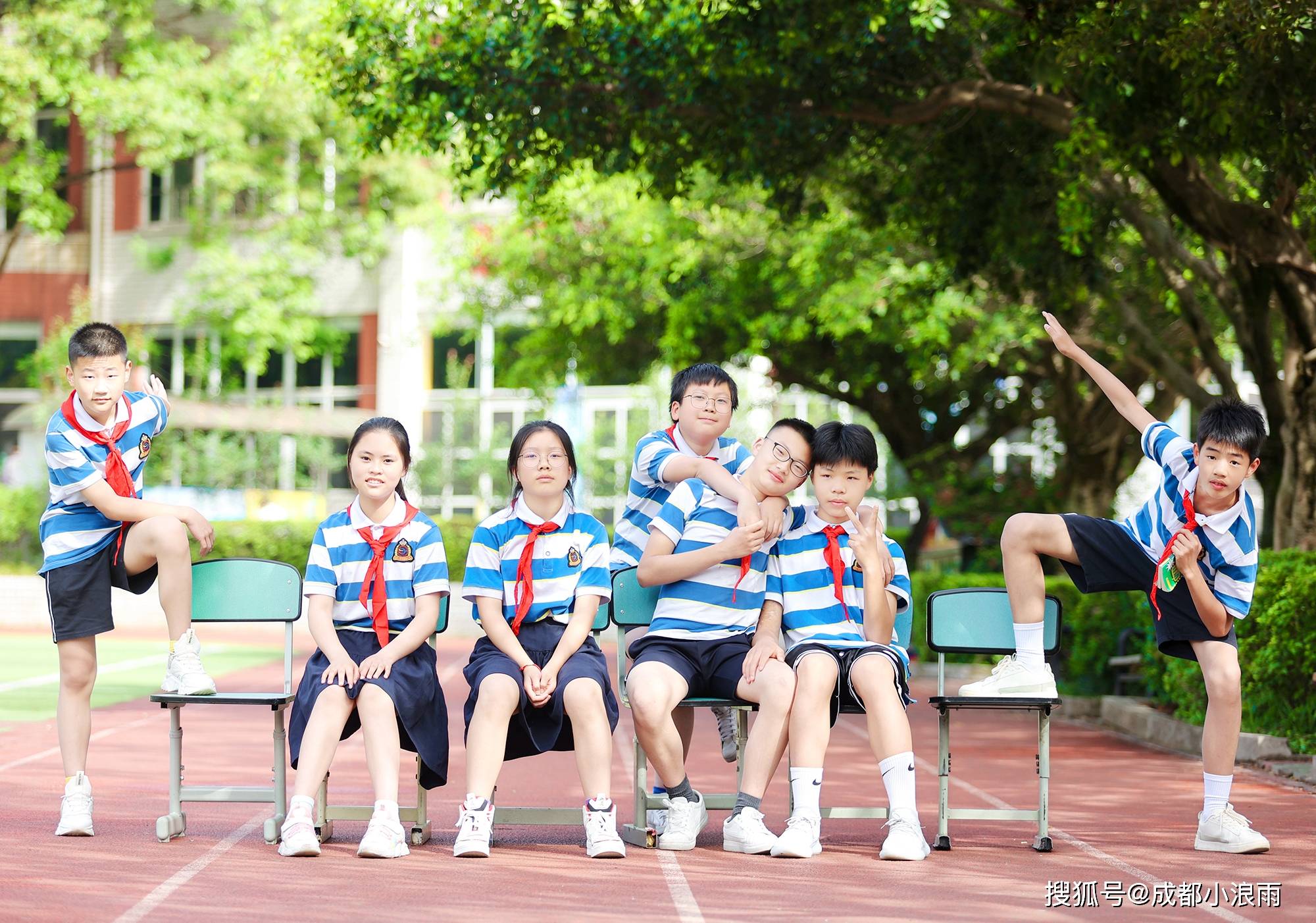 "回忆绽放,岁月定格"丨2024毕业照合影拍摄