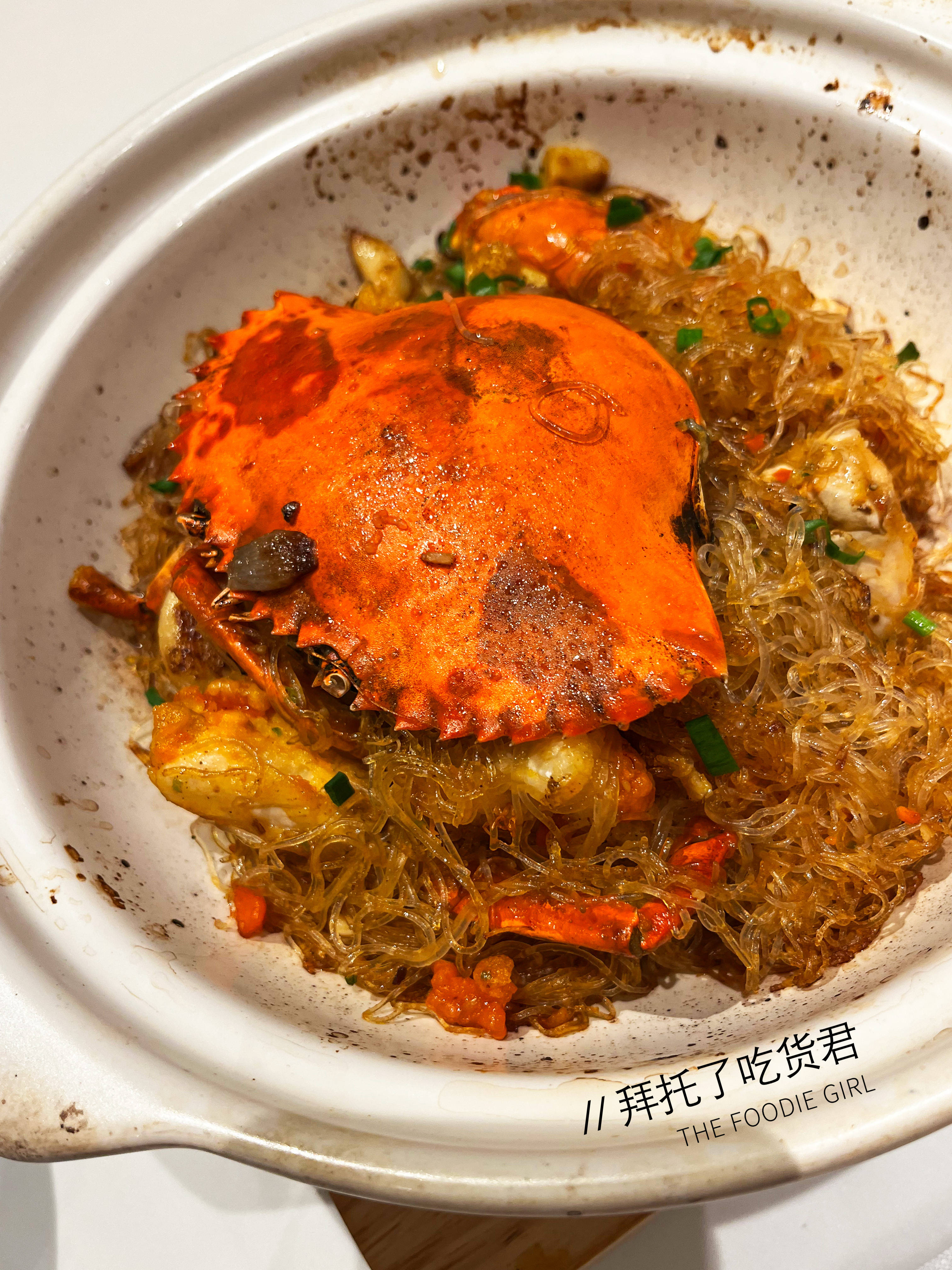 在春节的餐桌上,少不了被虾Ｈ顺晌"金元宝"的蛋饺,用土鸡蛋制作的"