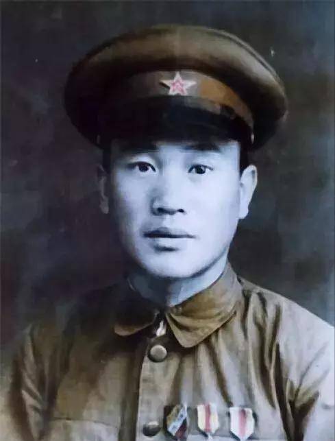 战斗英雄张立春《上甘岭》张忠发人物原型,归国生活困难成修鞋匠_部队