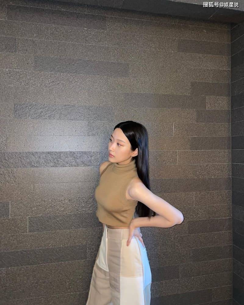 文佳煐身高 169 公分,身材火辣引热议!_运动_技巧_杏仁