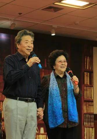 歌唱家李光羲去世,与妻子风雨65年有笑有泪,三个女儿皆人中龙凤_王