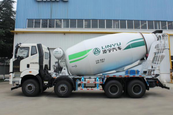 搅拌车主新选择!—凌宇搅拌车讲解