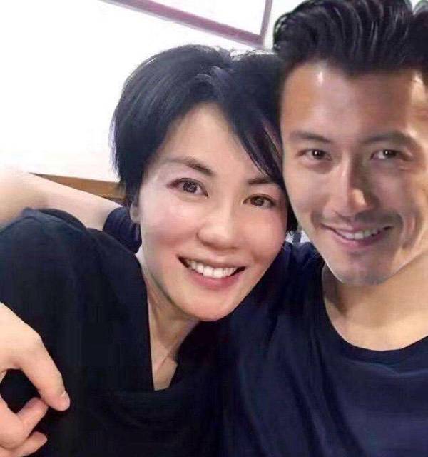 是的,就是那一首动容万千人心的歌,它让谢霆锋在王菲的音乐世界里找到
