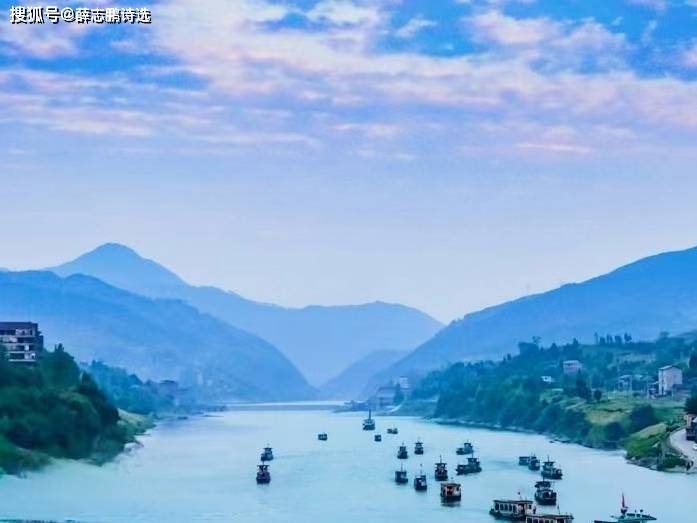 ③渠江:又称渠河,古称潜水,岩渠水;两晋称巴江,巴水,宋以后称渠江