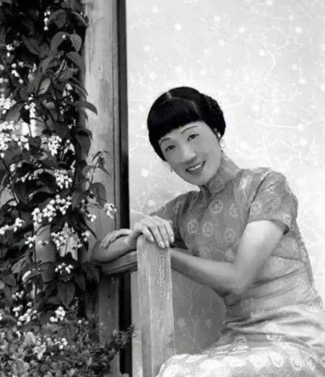 同甘共苦28年,丈夫登报离婚,她获赔100万,称未曾得到一点照顾_蒋碧薇