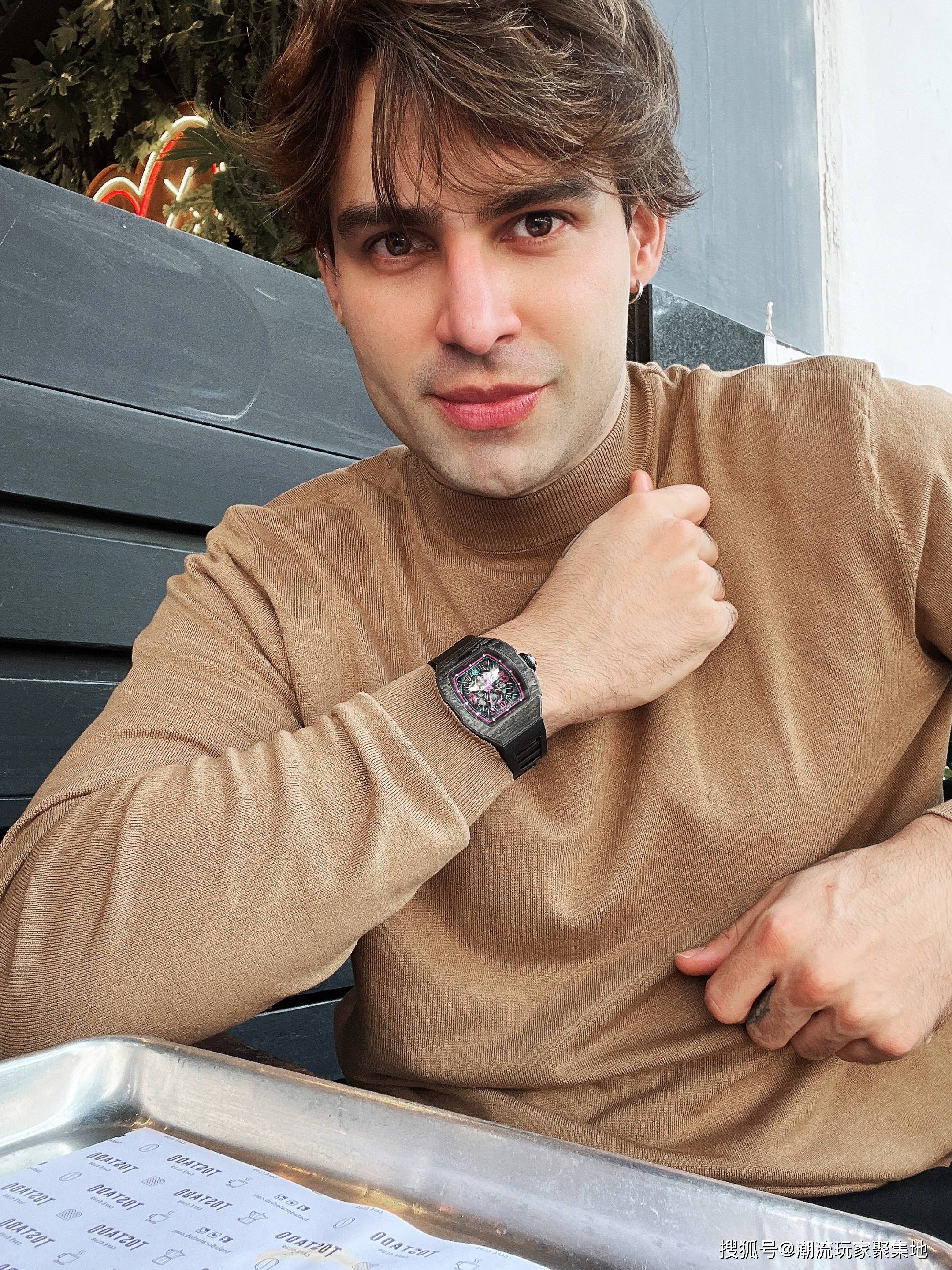 davis elvin | 穿越时空,品味经典_-space_设计的_表盘