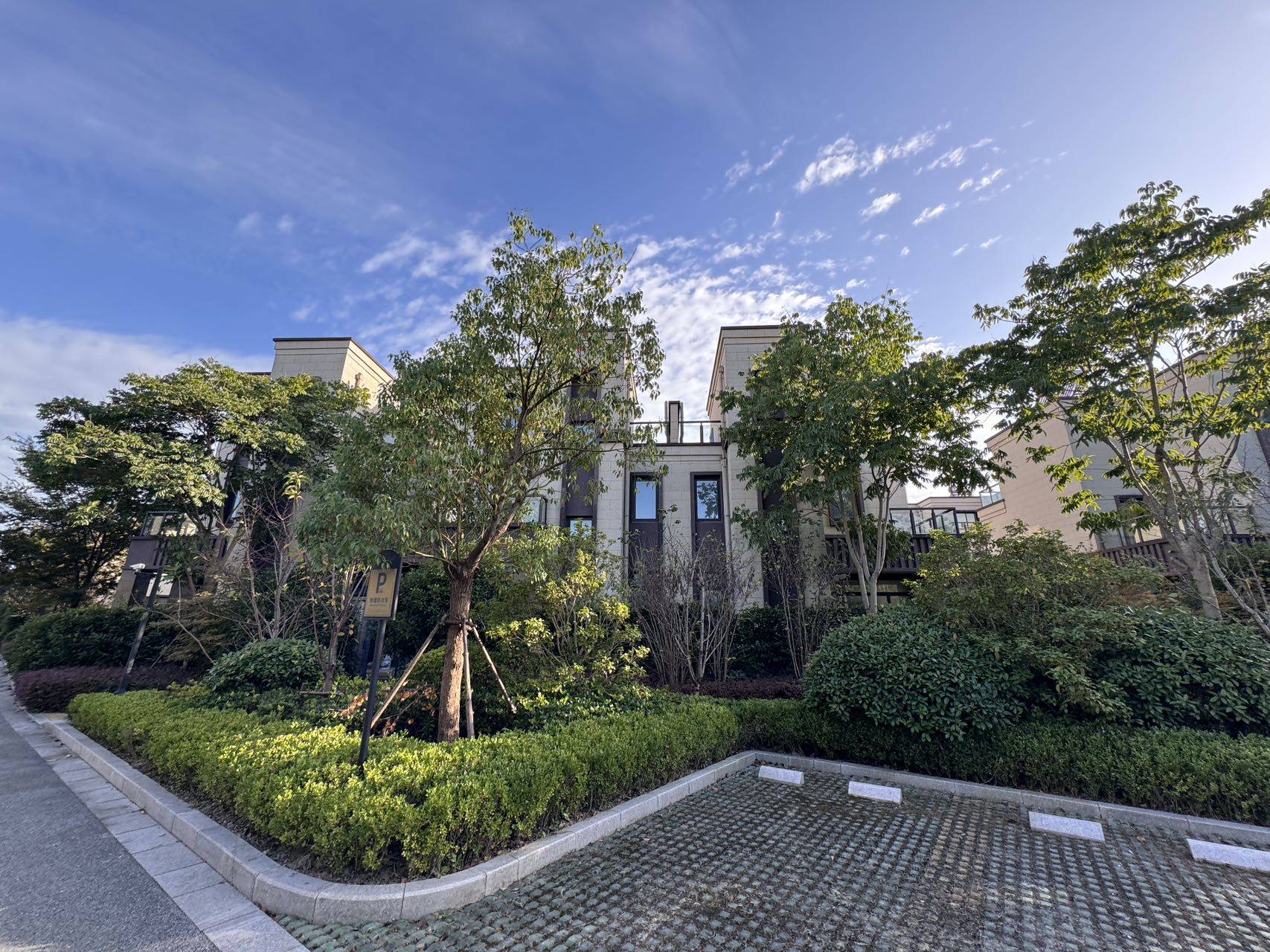 荷玛诗湾别墅售楼处电话:400-000-0460转6868〖售楼中心〗楼盘介绍,在