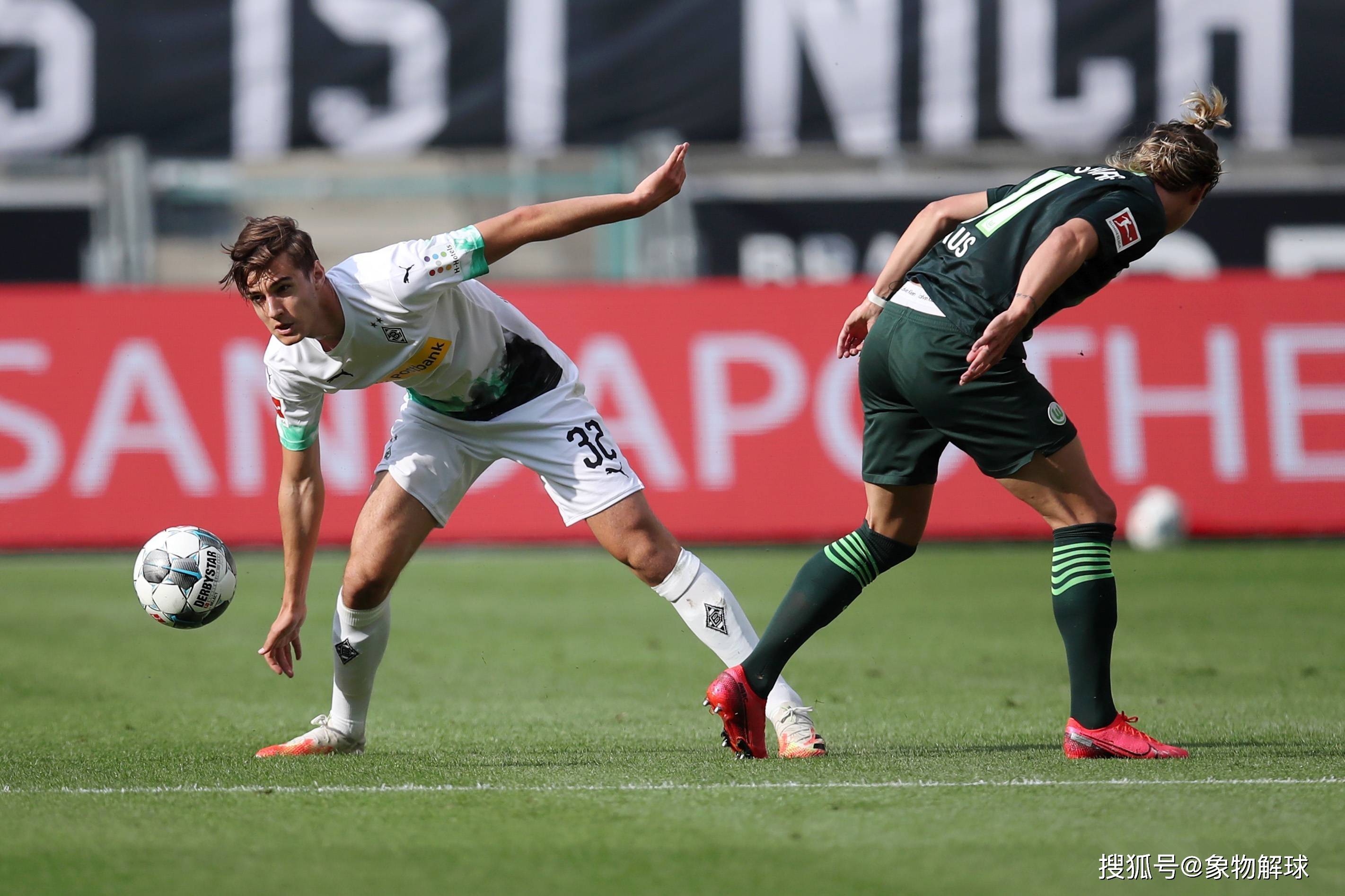 科隆足球俱乐部成立于1948年,他们的荣誉簿上记录着2次德甲冠军,10次