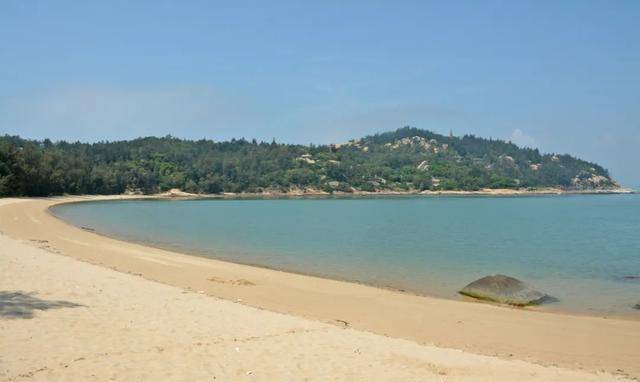 原创全国海拔最低的寺庙与大海近在咫尺台风巨浪不能侵袭