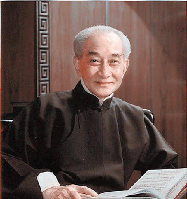 南怀瑾在上个世纪的美国华盛顿就曾提出"二十一世纪是中国人的世纪"