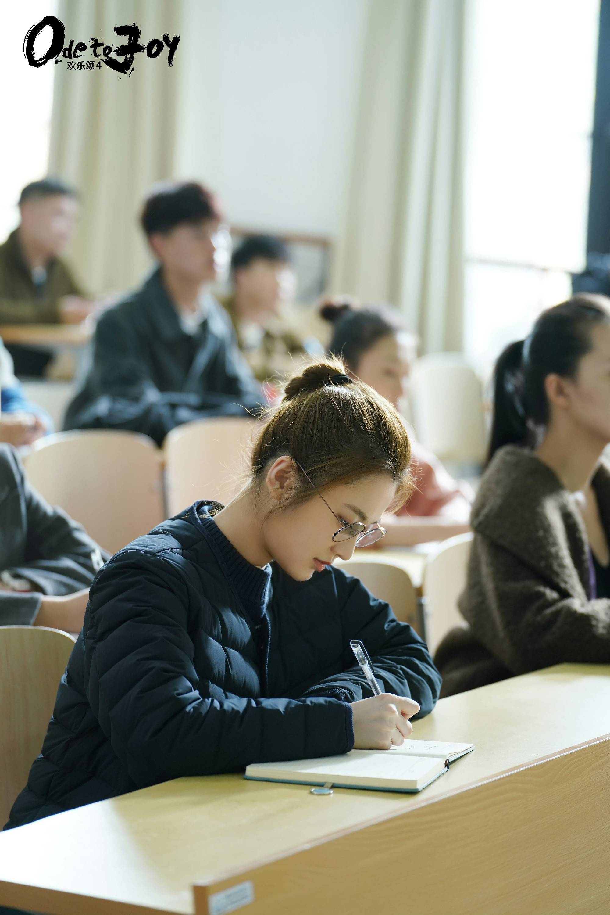 小兰花娱乐演员张慧雯欢乐颂5定档何悯鸿戏精上身点燃战火