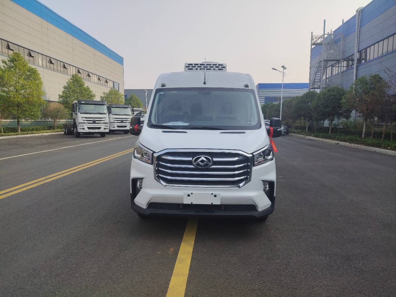 上汽大通v90面包冷藏车(手动挡)_搜狐汽车_搜狐网