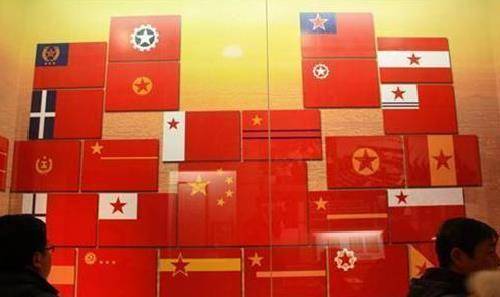 原创征集国旗时仅15人支持五星红旗4号作品达185票为何选择前者