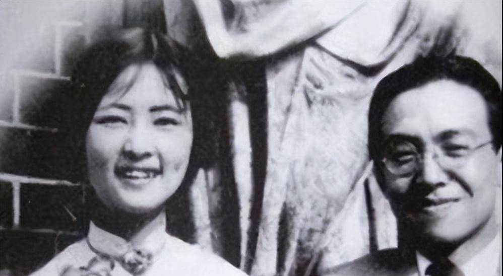 原创一代才女林徽因逝世13位大人物来治丧下人都与太太私交甚好