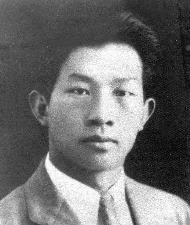 原创80多年前的今天他溺水身亡但他的声音却在天安门回响