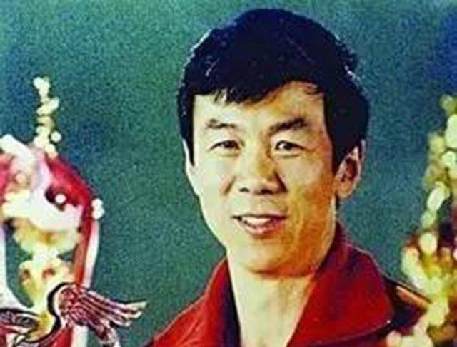 原创郎平一生恩师袁伟民83岁高龄看着依旧年轻面容慈祥爱锻炼