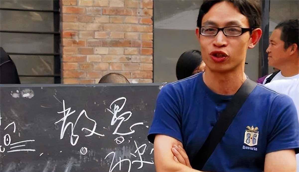 纪实:08年地震,丢下学生自己跑的"范跑跑",被网暴后换大房子_范美忠