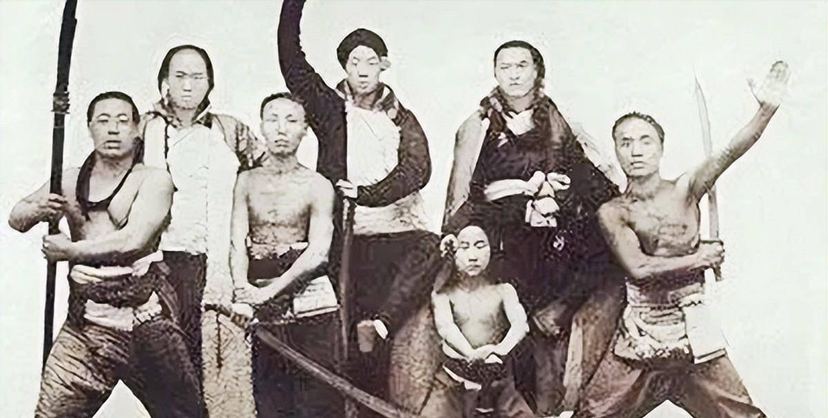 黄莲圣母林黑儿此人的结局如何