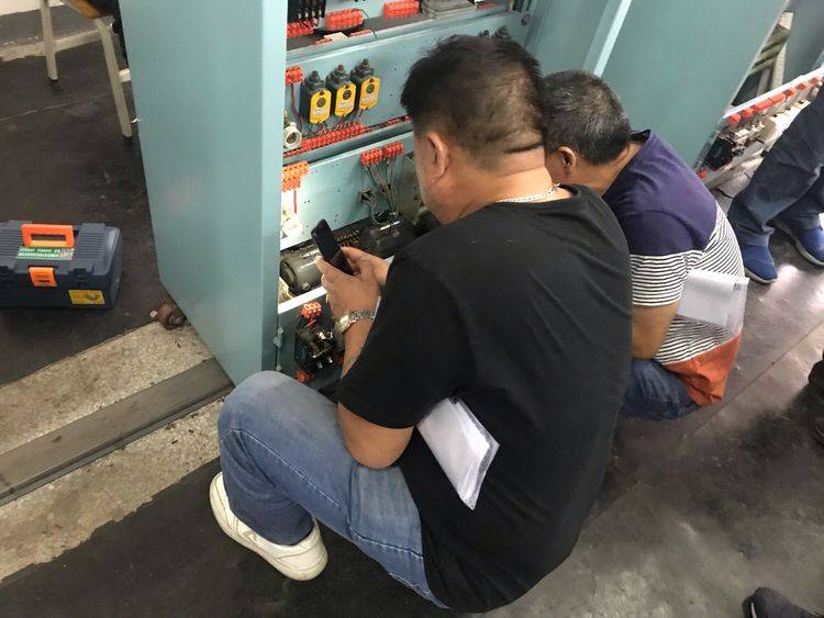 报考电工证可以去哪里考(具体考试流程)_培训_操作_