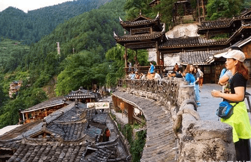 贵州的旅游景点有哪些地方最好玩，贵州七日游详细旅游攻略，避免被坑就看完