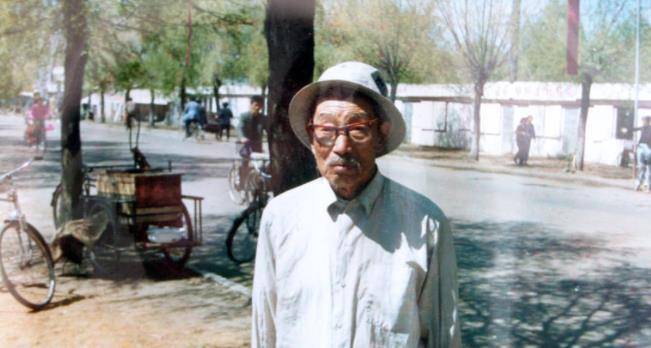 原创父亲被传成土匪女儿耗资25万用35年终拿到父亲的烈士证明