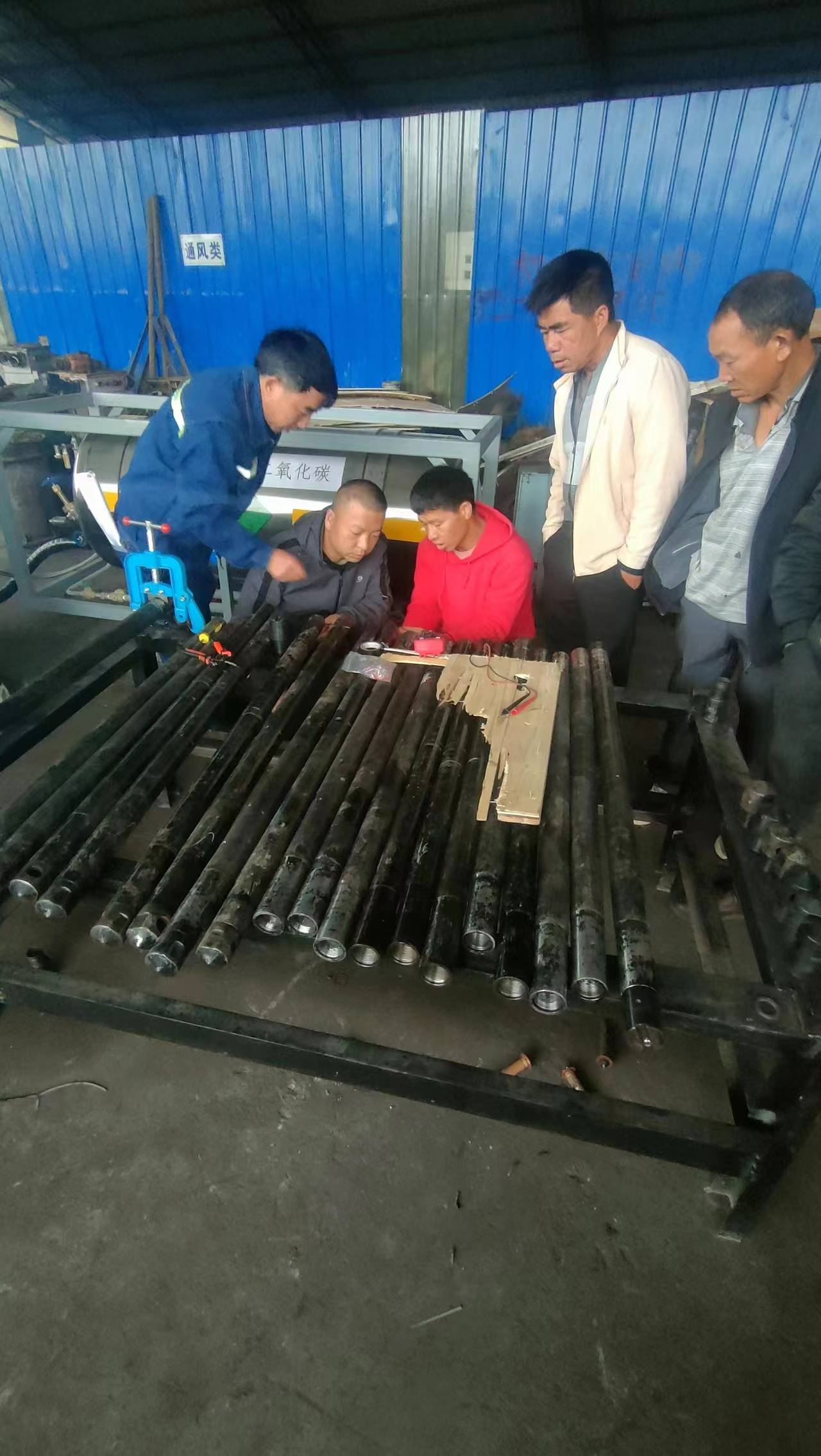 中德鼎立云南某煤矿使用二氧化碳设备用于煤矿井下瓦斯抽采调试现场