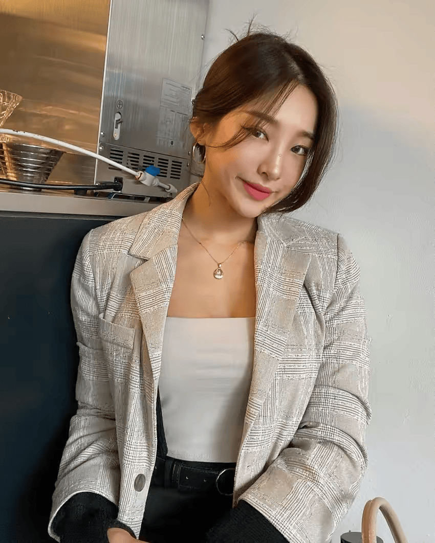 原创韩国双胞胎姐妹一个远嫁中国一个留在韩国6年后差距一目了然