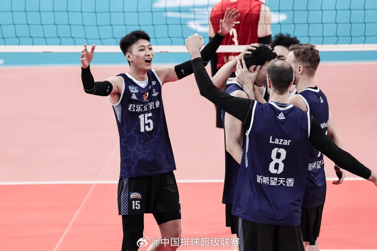 男排半决赛i河北浪费3赛点32抢先机北京胜场01命悬一线