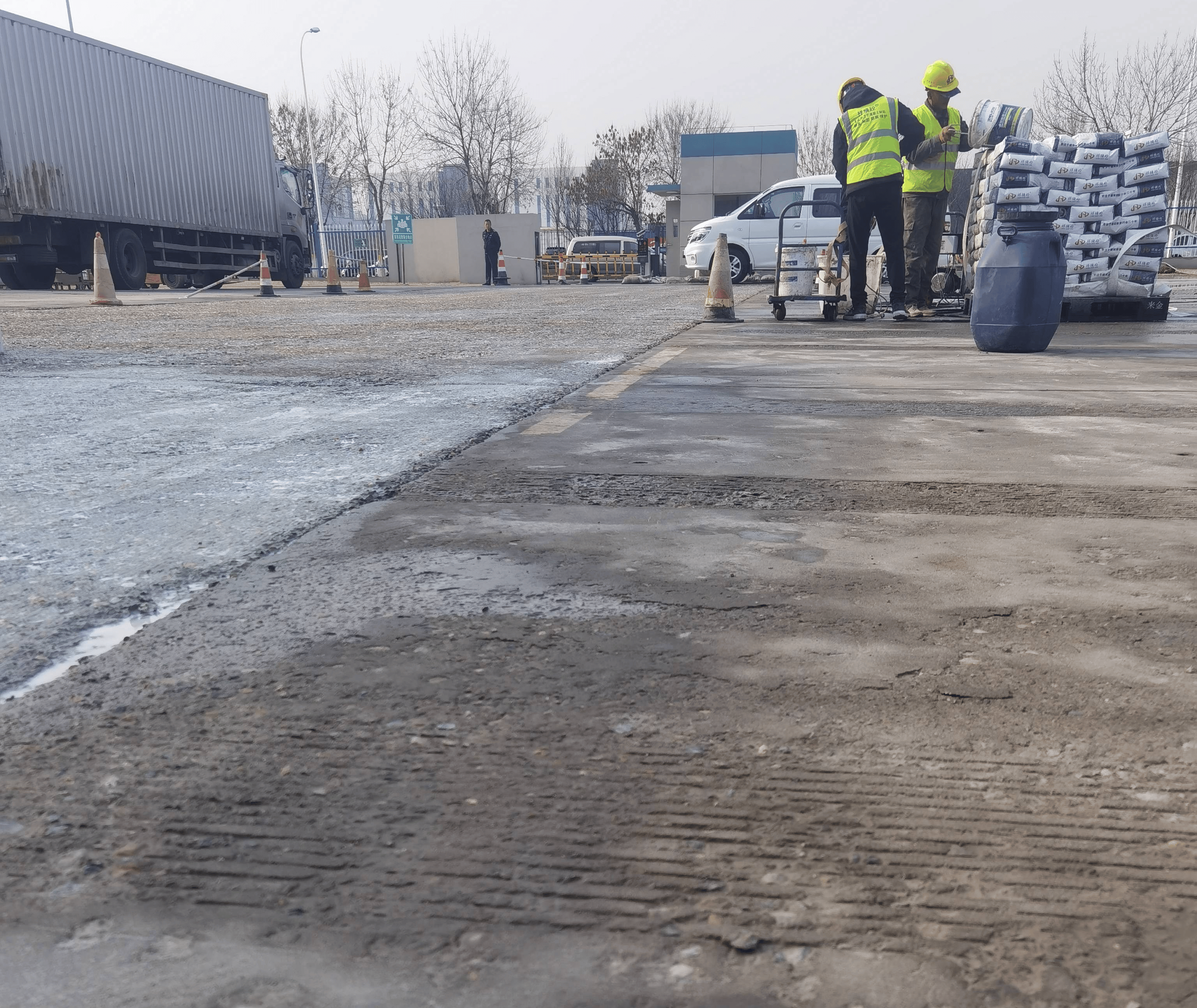 地面破损试试这款超薄层修补砂浆