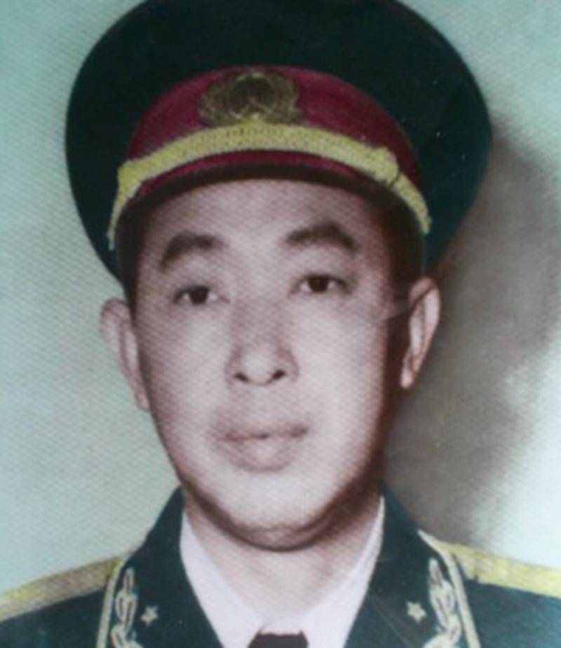 他曾担任26军政委,被开除党籍,每月发放200元生活费_程世清_职务_时期