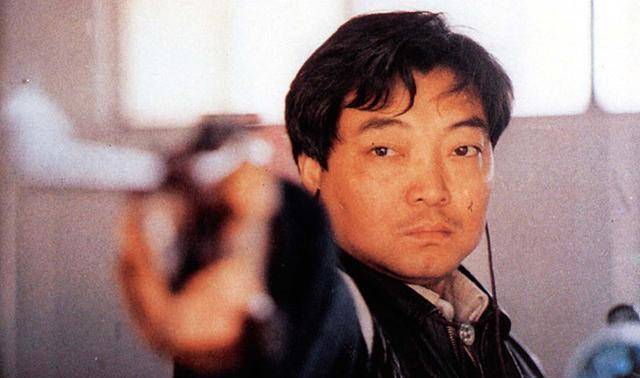 中国奥运首金获得者许海峰现状63岁视力差住单位房老态尽显